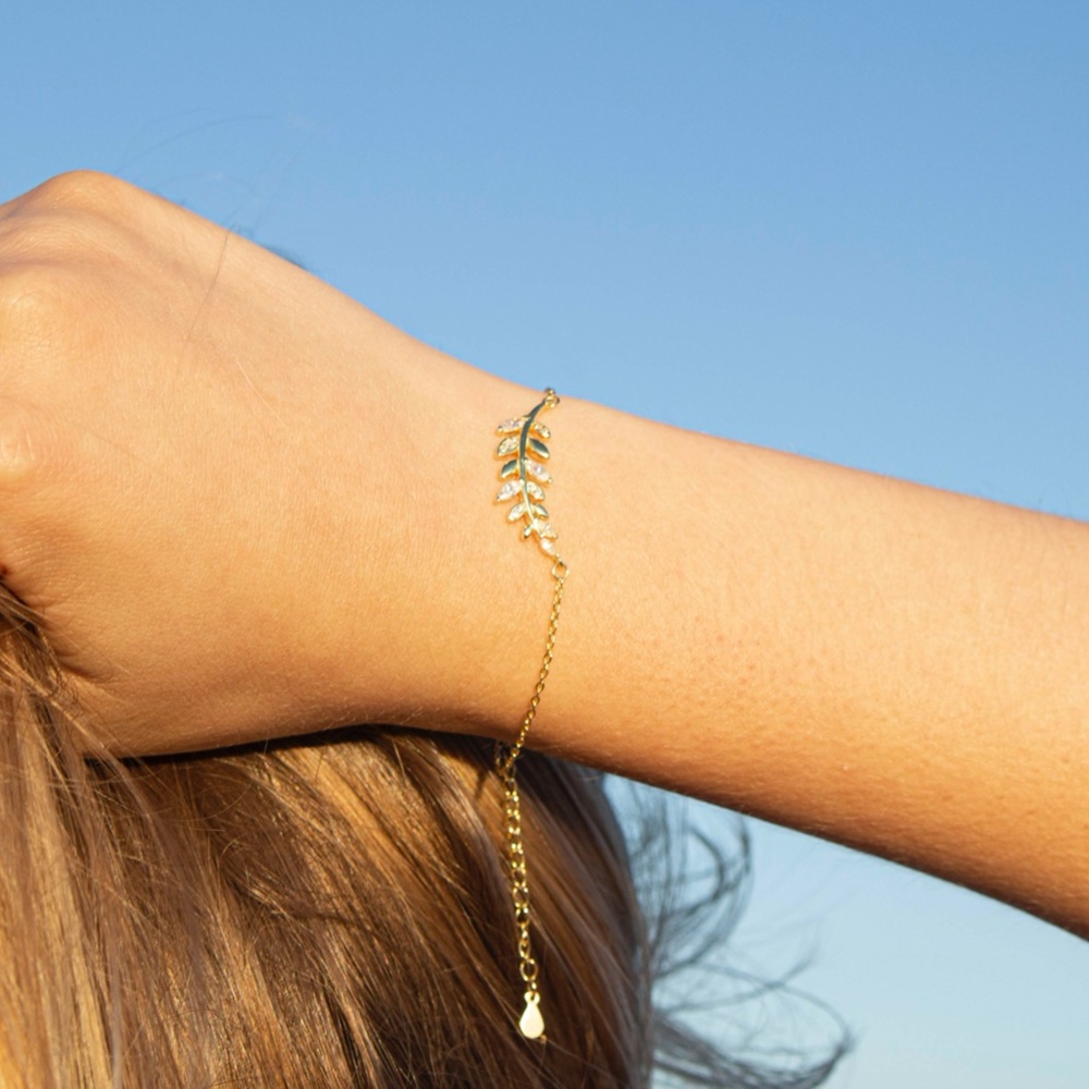 Dainty Leaf Bracelet